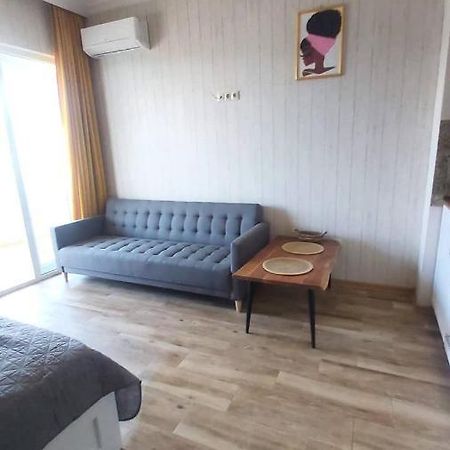 Жемчужина У Моря Batumi Exterior foto